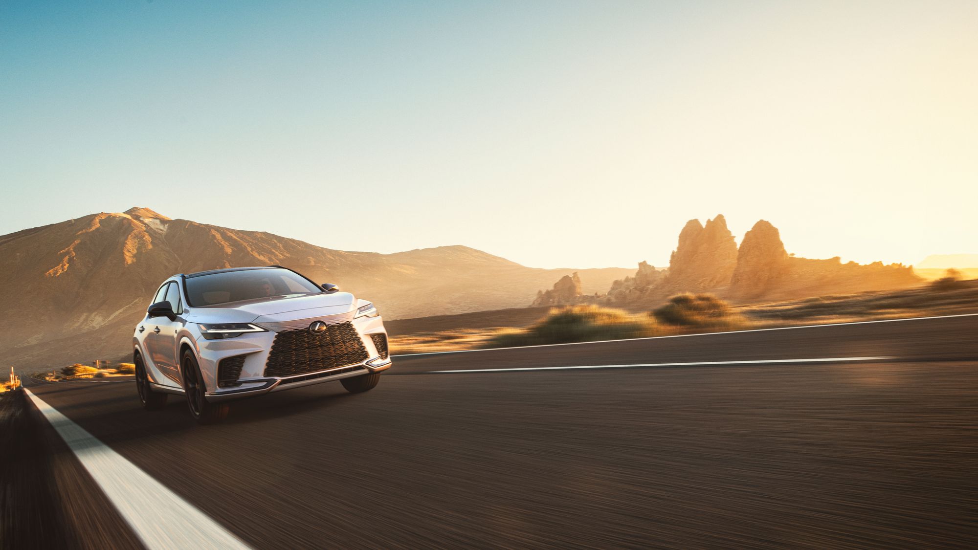 How Virtual Photo Shooting Brought the Lexus RX to Life