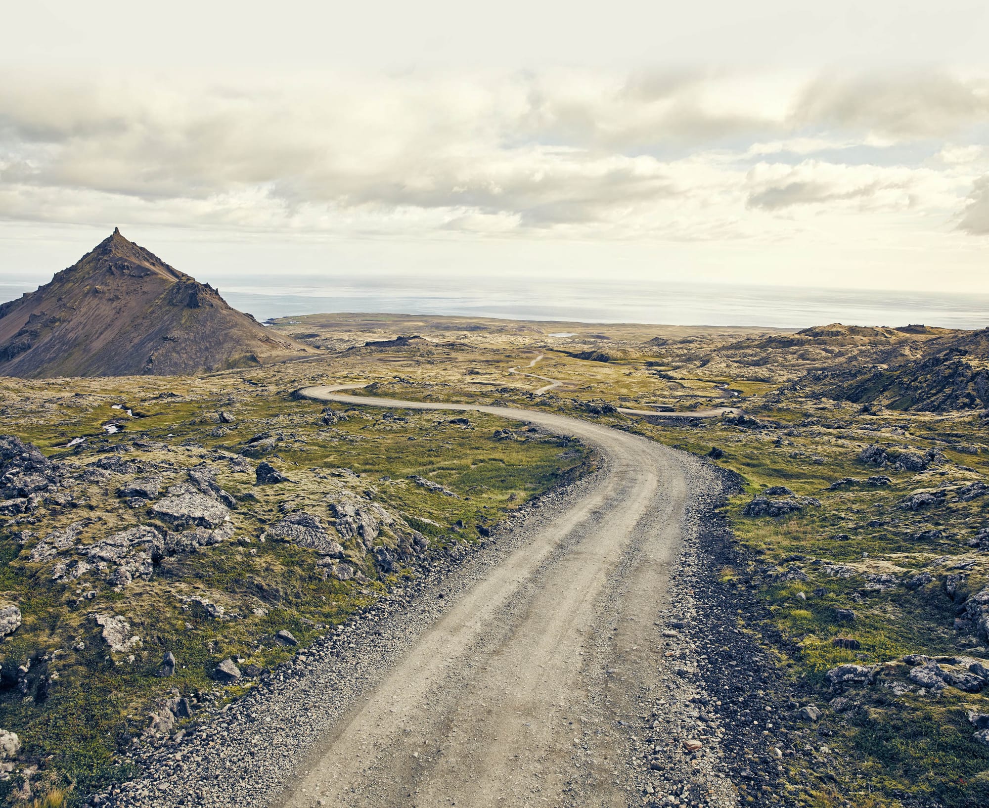 Iceland in Focus: High-Quality Backplates & HDR Domes