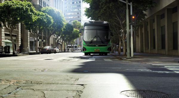 Hyundai's Fuel Cell Bus and the Power of Maground Images and HDR-Domes